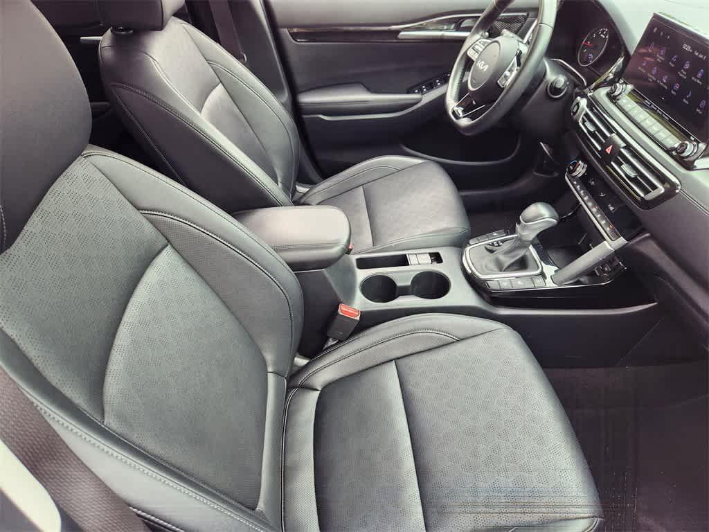 used 2023 Kia Seltos car, priced at $18,698