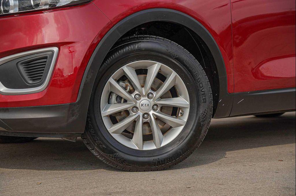 used 2018 Kia Sorento car, priced at $15,198