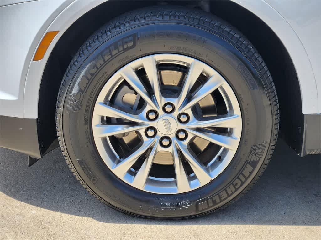 used 2020 Cadillac XT5 car, priced at $27,998