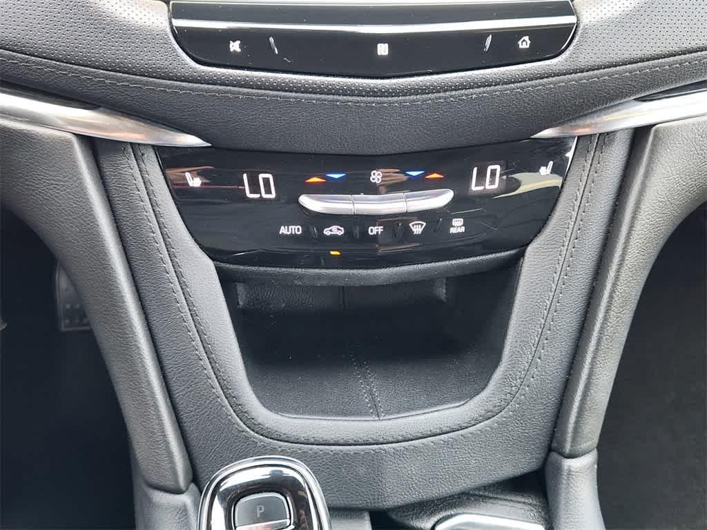 used 2020 Cadillac XT5 car, priced at $27,998