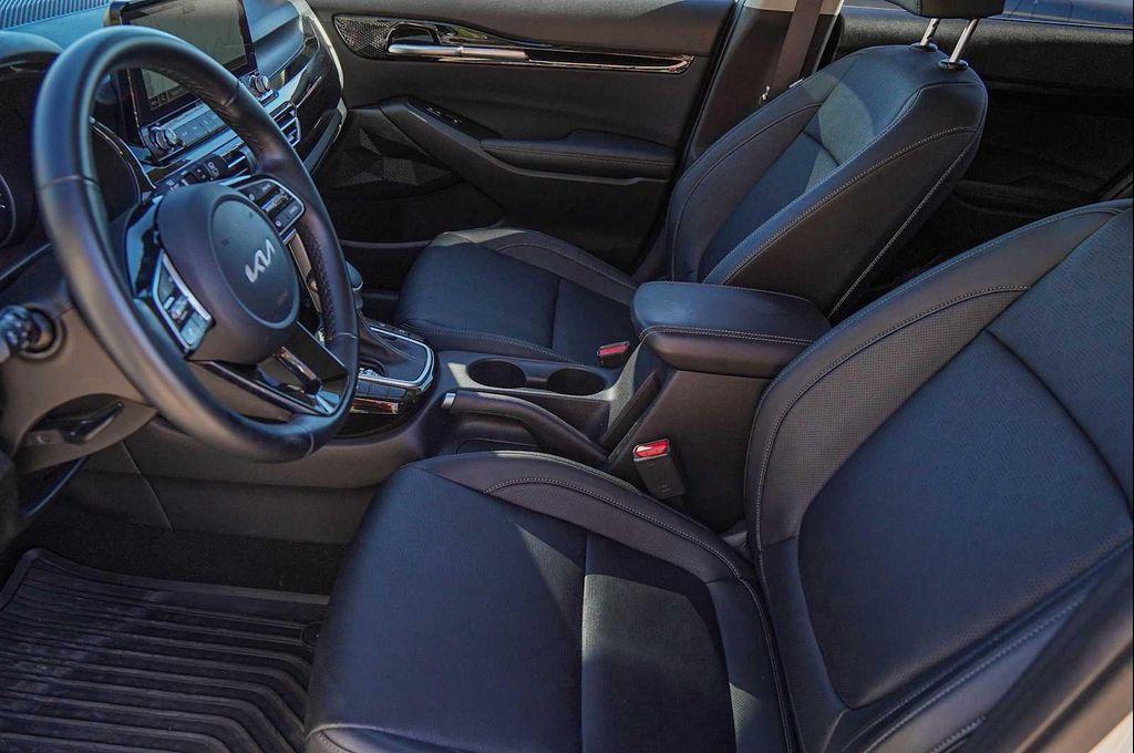 used 2023 Kia Seltos car, priced at $22,998