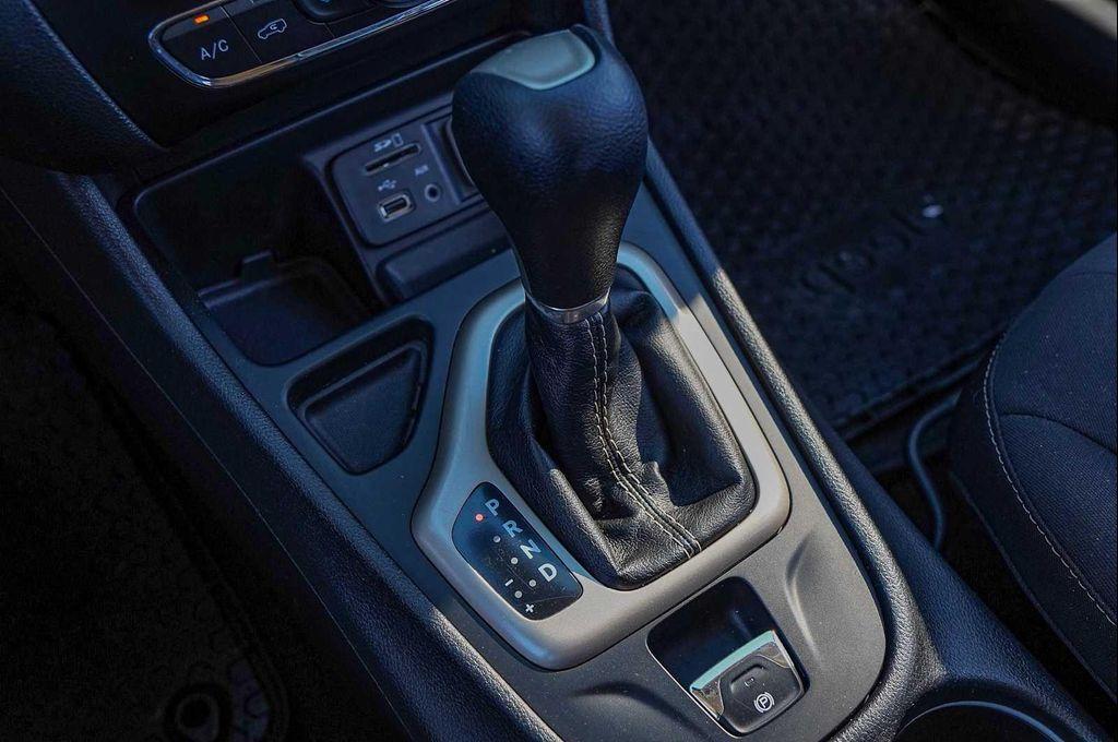 used 2016 Jeep Cherokee car, priced at $7,998