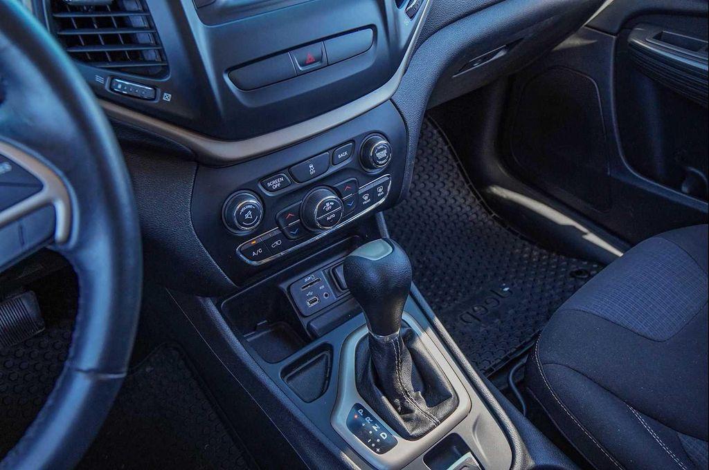 used 2016 Jeep Cherokee car, priced at $7,998