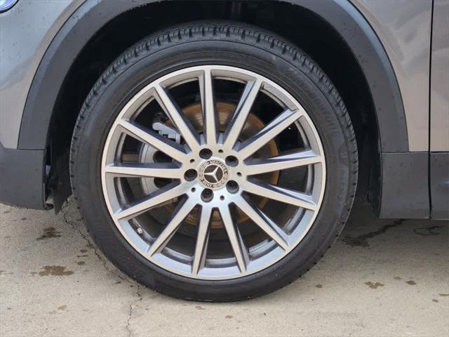 used 2021 Mercedes-Benz GLB 250 car, priced at $24,398