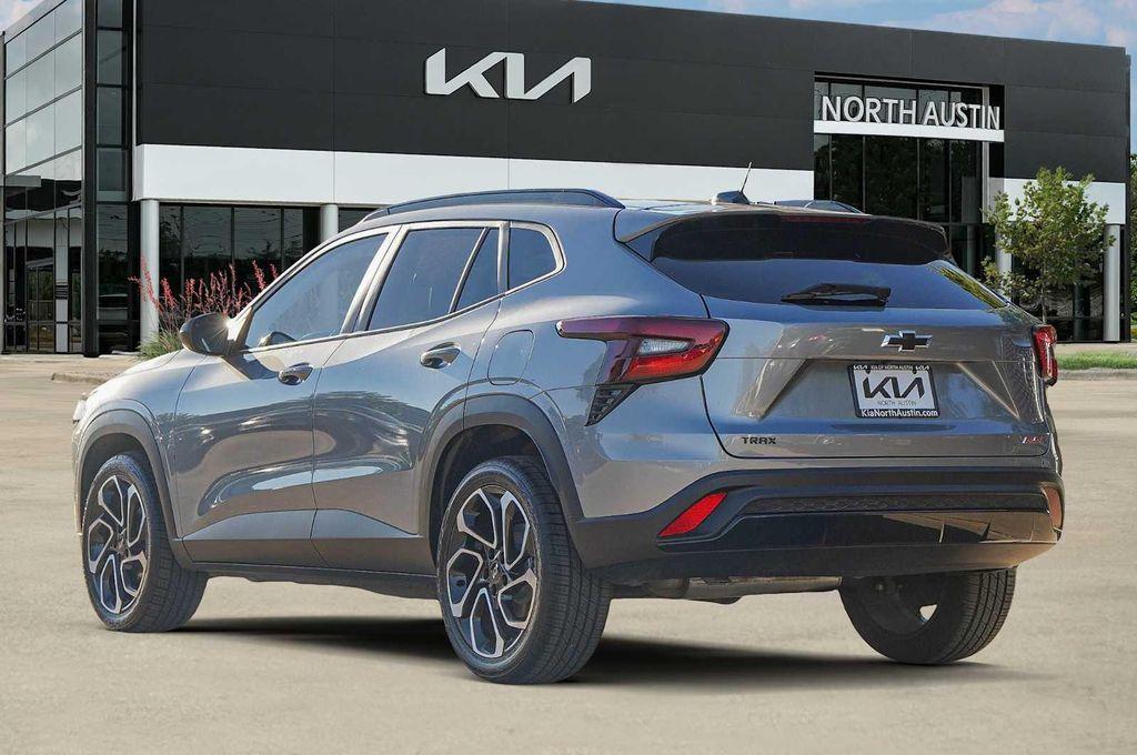 used 2024 Chevrolet Trax car, priced at $22,998