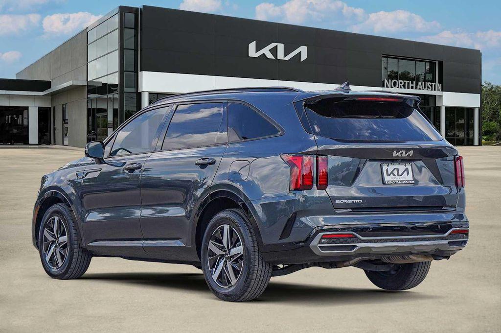used 2023 Kia Sorento car, priced at $28,498
