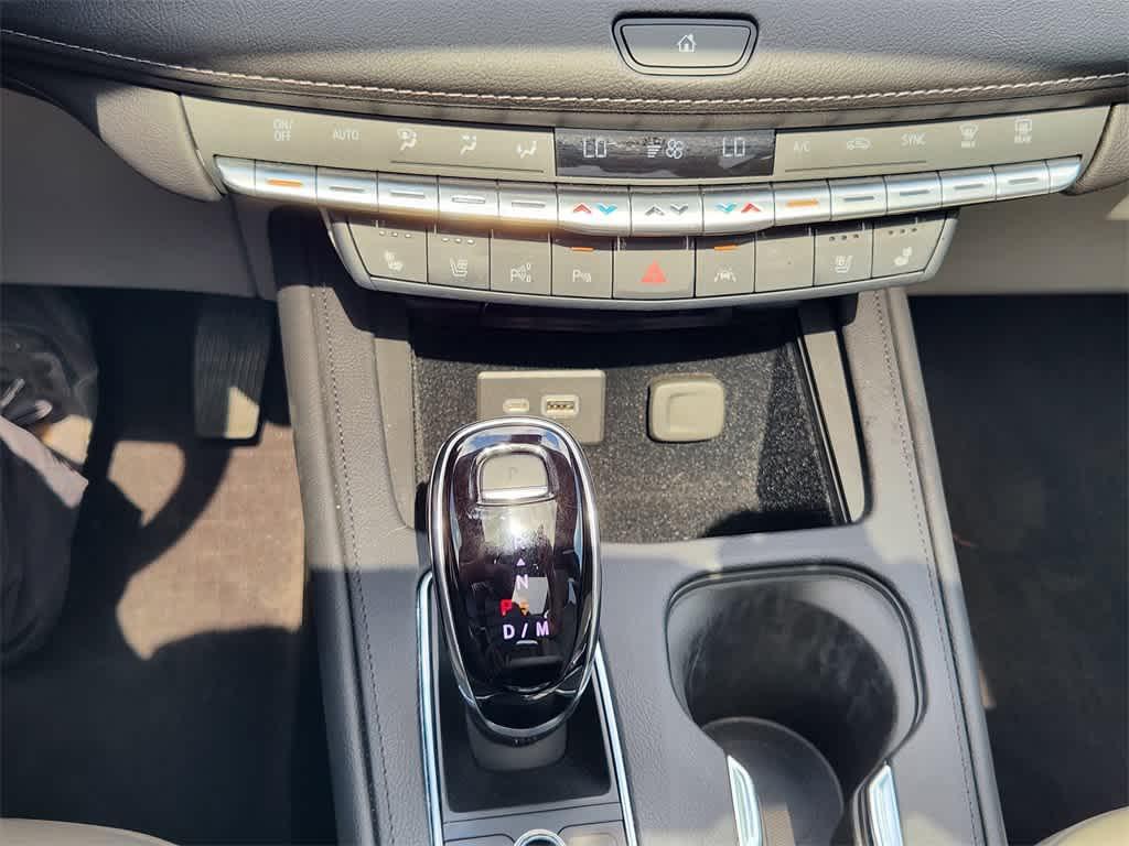 used 2023 Cadillac XT4 car, priced at $27,500