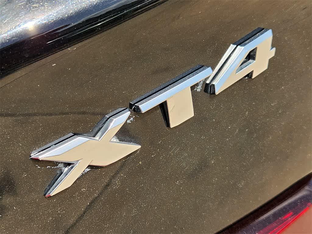 used 2023 Cadillac XT4 car, priced at $27,500