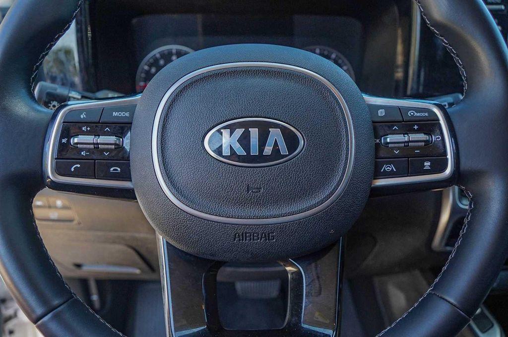 used 2021 Kia Sorento car, priced at $24,998