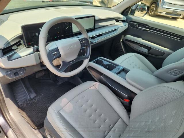 used 2025 Kia EV9 car, priced at $58,998