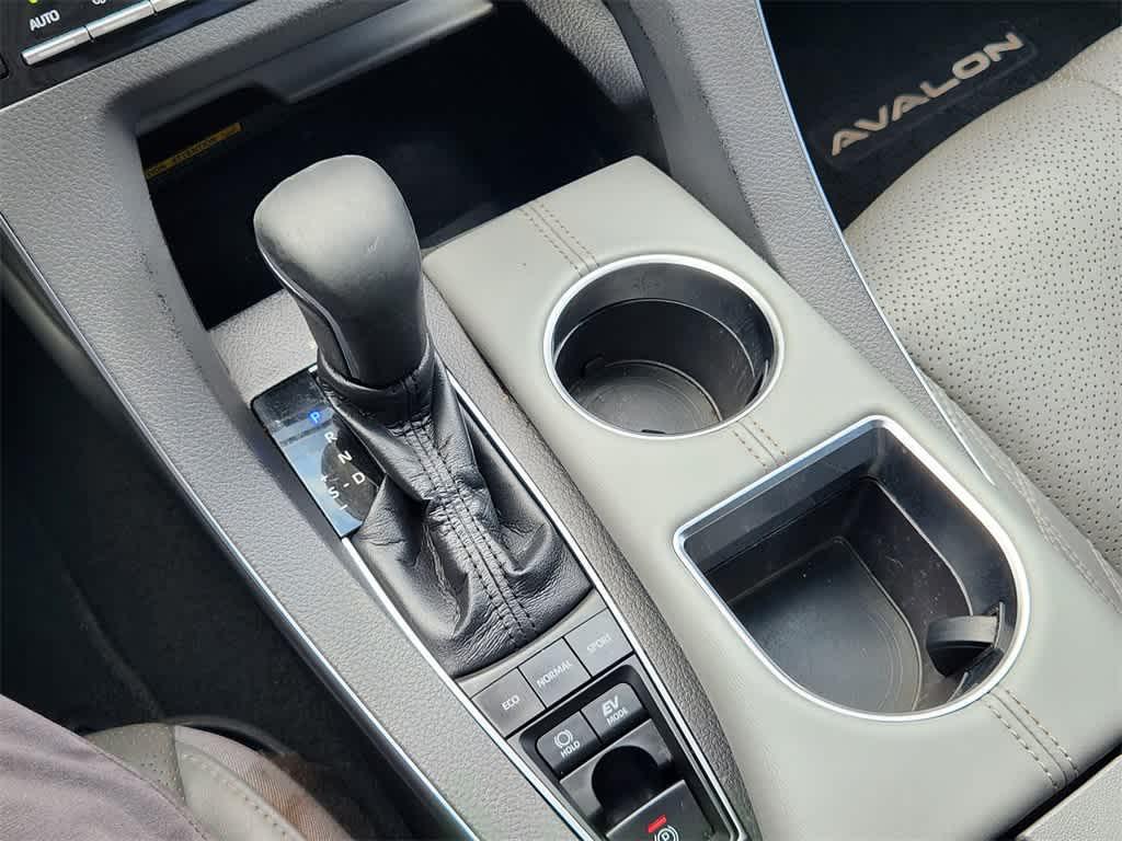 used 2020 Toyota Avalon Hybrid car, priced at $21,998