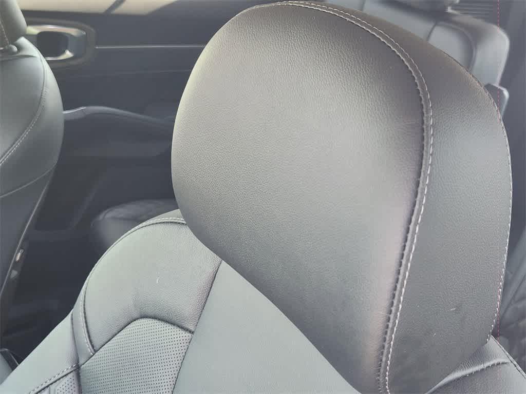 used 2023 Kia Sorento car, priced at $36,998
