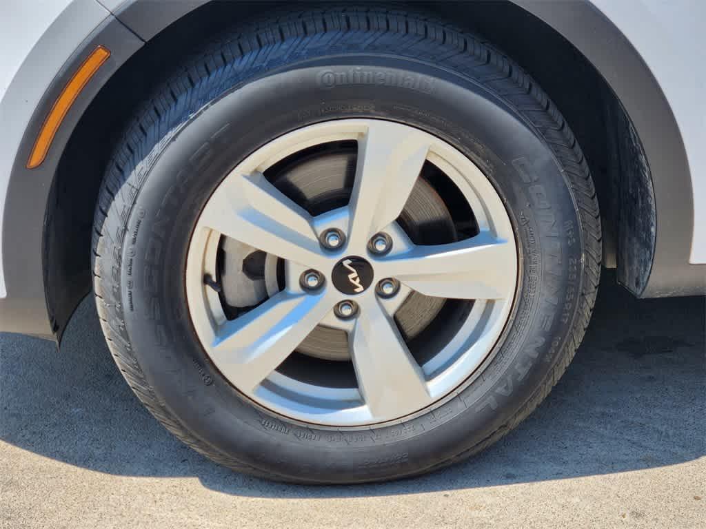 used 2023 Kia Sorento car, priced at $22,924