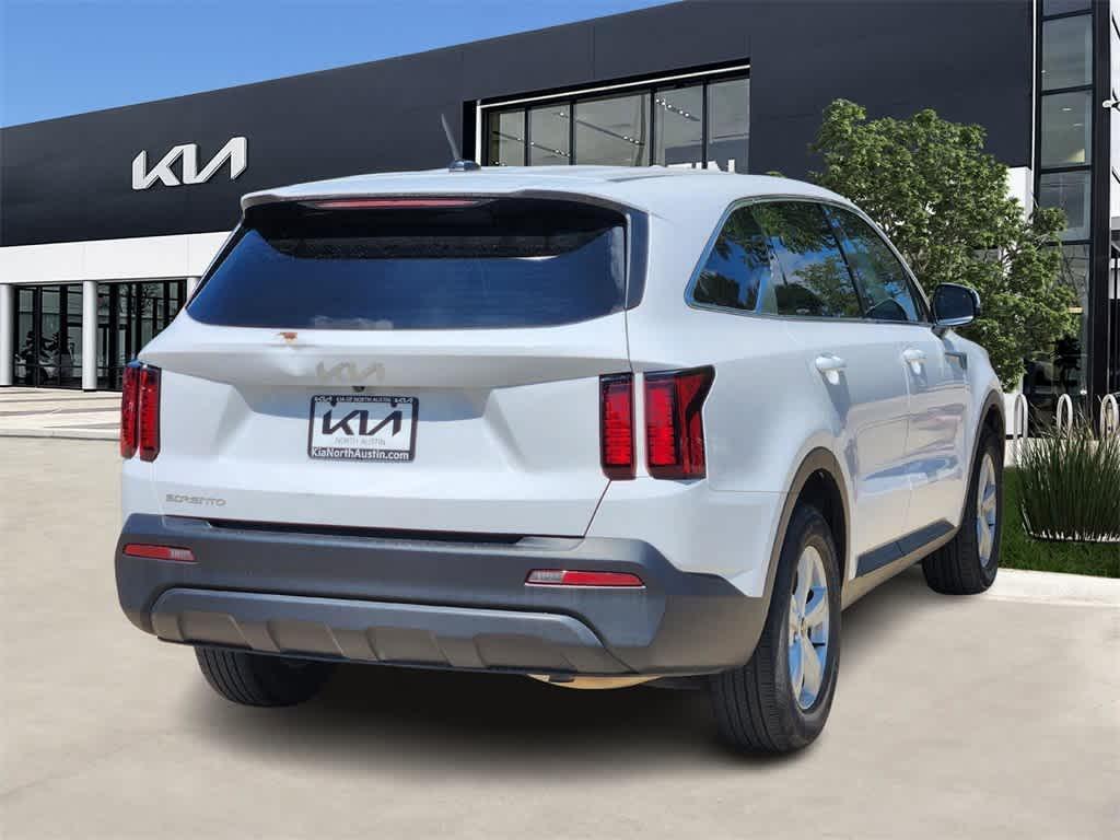 used 2023 Kia Sorento car, priced at $22,924