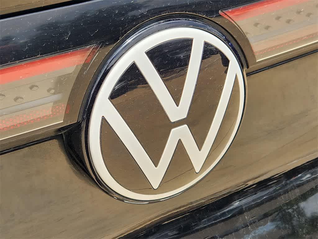 used 2022 Volkswagen ID.4 car, priced at $21,798