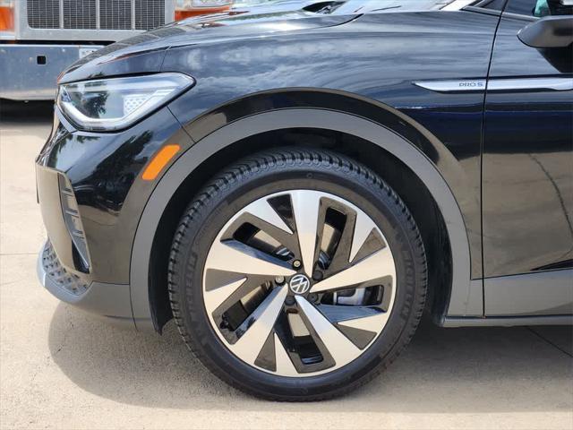 used 2022 Volkswagen ID.4 car, priced at $21,798
