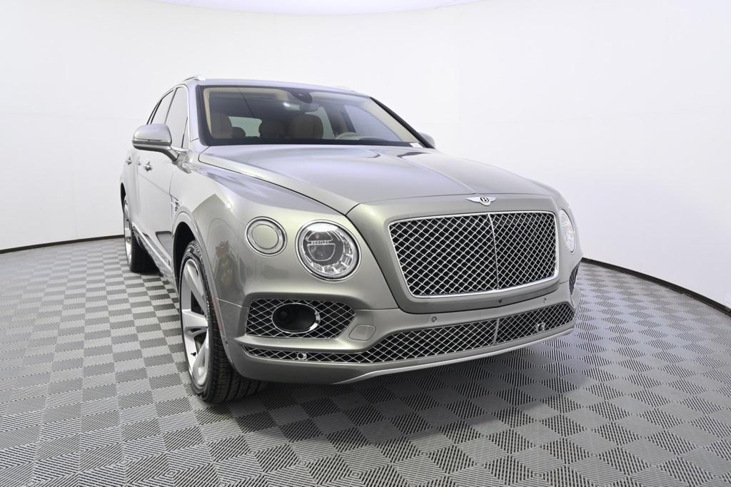 used 2018 Bentley Bentayga car, priced at $82,490