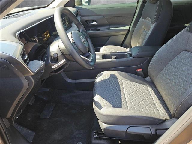 new 2025 Nissan Kicks car, priced at $23,707