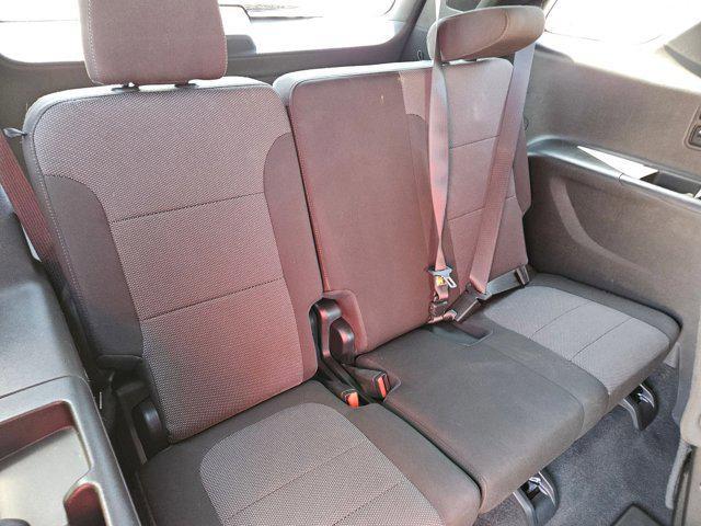 used 2023 Chevrolet Traverse car, priced at $31,995
