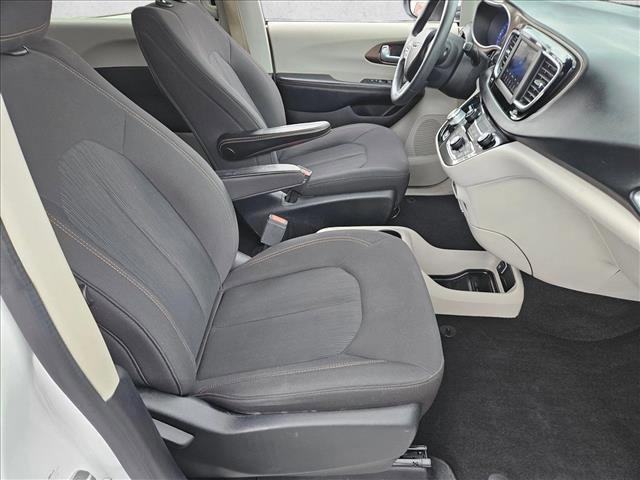 used 2018 Chrysler Pacifica car, priced at $14,992