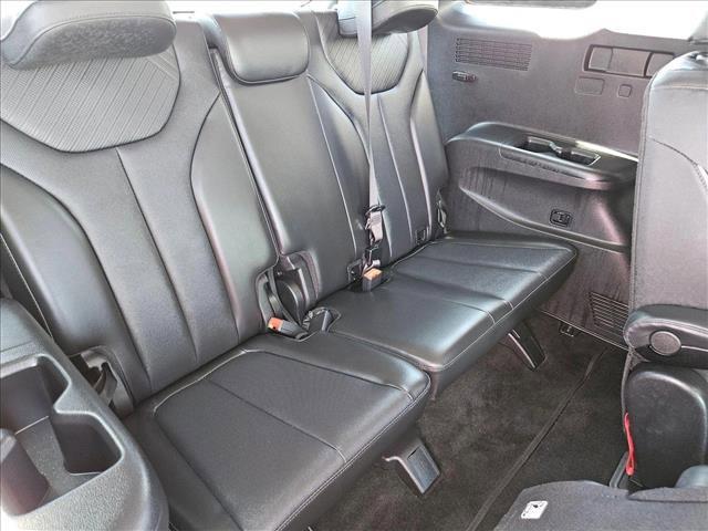 used 2025 Hyundai Palisade car, priced at $39,895