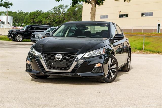 used 2022 Nissan Altima car, priced at $18,999