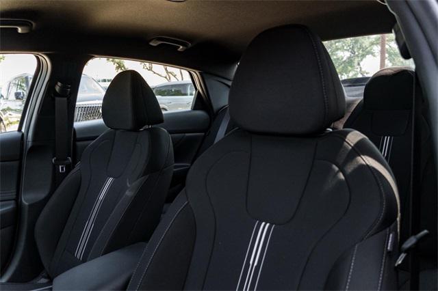 new 2025 Hyundai Elantra car, priced at $28,435