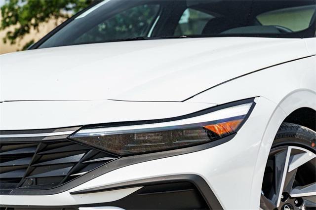 new 2025 Hyundai Elantra car, priced at $28,435