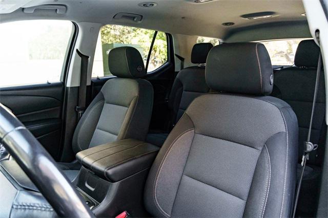 used 2019 Chevrolet Traverse car, priced at $18,869