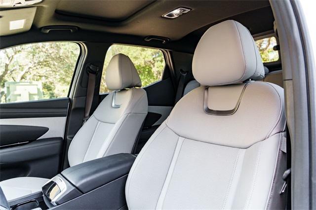 used 2025 Hyundai SANTA CRUZ car, priced at $34,947