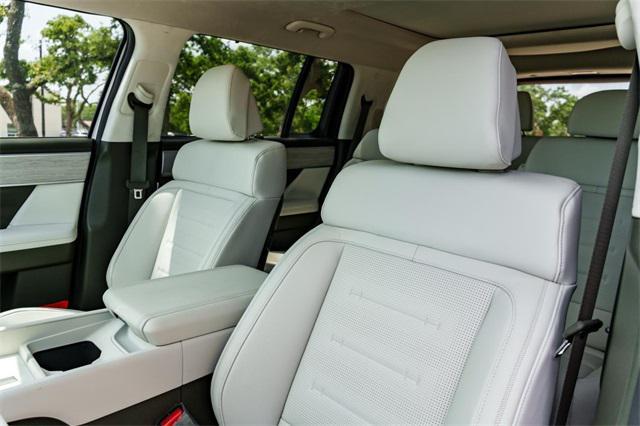 new 2025 Hyundai Santa Fe car, priced at $46,250