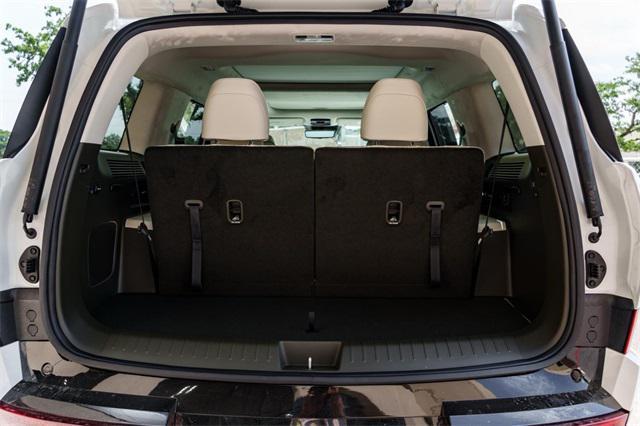 new 2025 Hyundai Santa Fe car, priced at $46,250