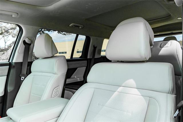 new 2025 Hyundai SANTA FE HEV car, priced at $46,884