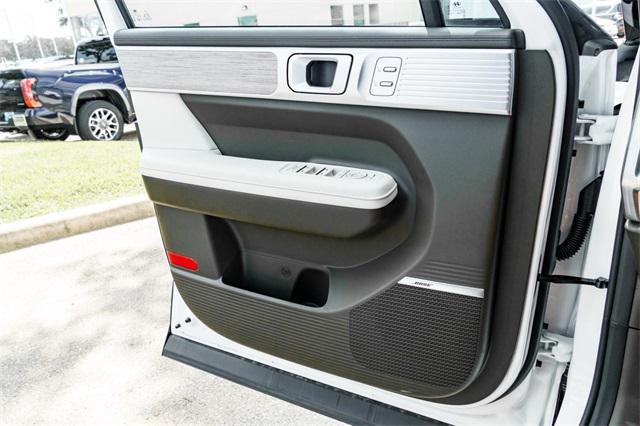 new 2025 Hyundai SANTA FE HEV car, priced at $46,884