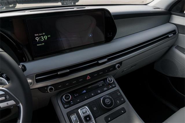 new 2025 Hyundai Palisade car, priced at $40,227