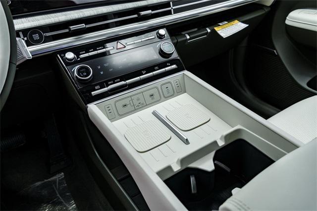 new 2025 Hyundai SANTA FE HEV car, priced at $45,888