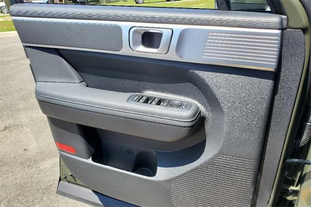 new 2025 Hyundai Santa Fe car, priced at $38,239