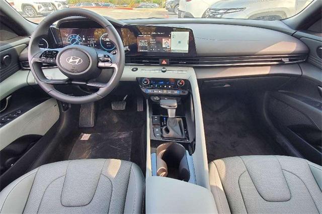 new 2025 Hyundai Elantra car, priced at $30,635