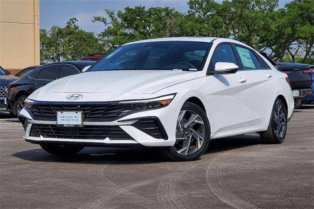 new 2025 Hyundai Elantra car, priced at $30,635