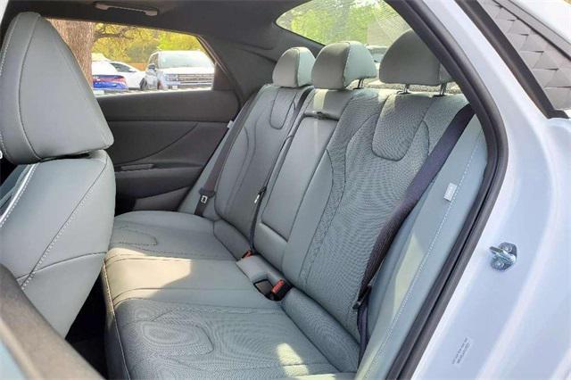 new 2025 Hyundai Elantra car, priced at $30,635
