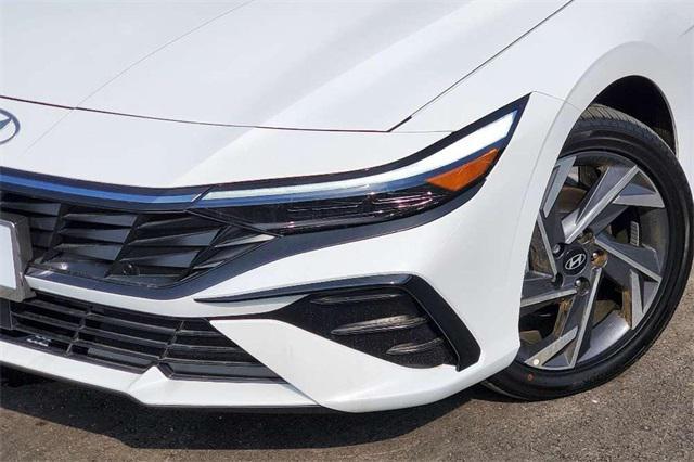 new 2025 Hyundai Elantra car, priced at $30,635