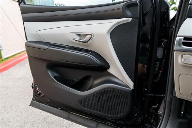 new 2025 Hyundai Tucson car, priced at $30,225