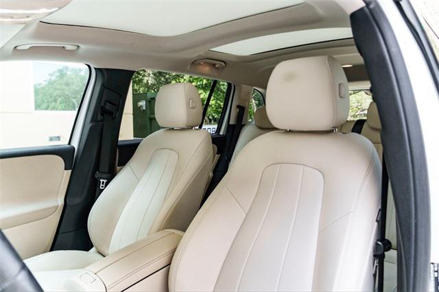 used 2020 Mercedes-Benz GLB 250 car, priced at $22,890