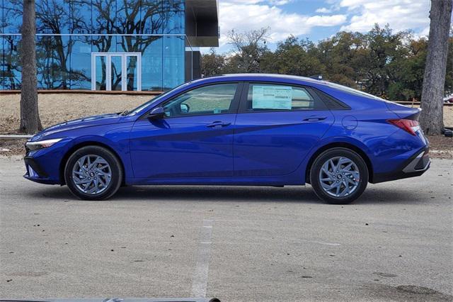 new 2025 Hyundai ELANTRA HEV car, priced at $25,670