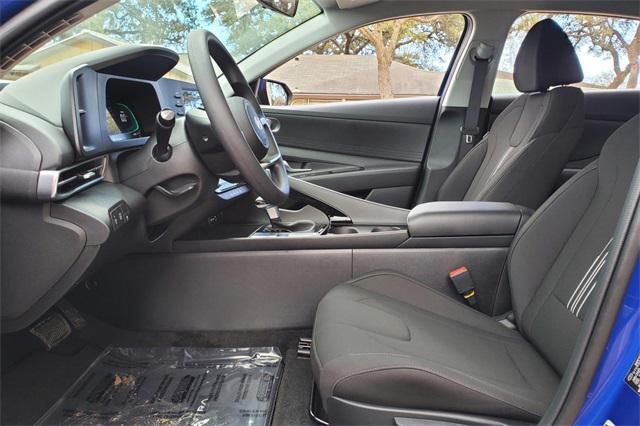 new 2025 Hyundai ELANTRA HEV car, priced at $25,670
