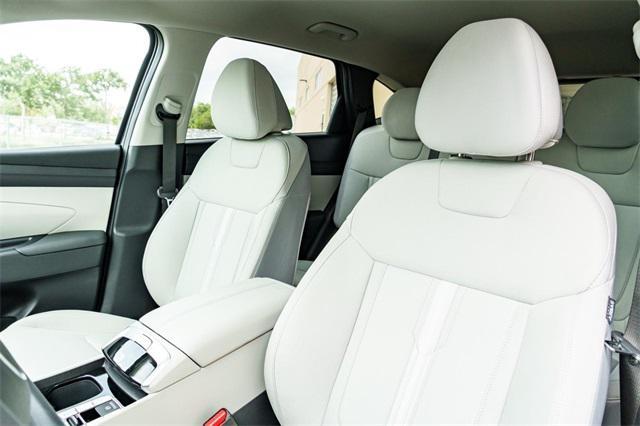new 2025 Hyundai Tucson car, priced at $31,025