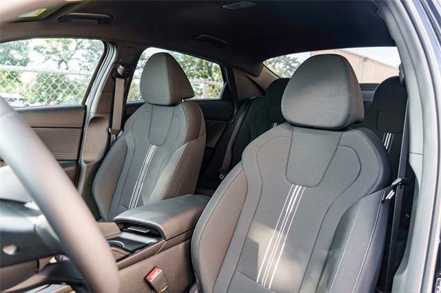 new 2025 Hyundai Elantra car, priced at $23,233