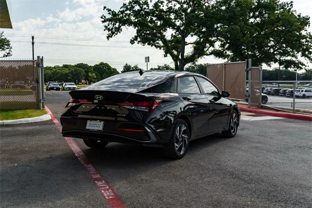new 2025 Hyundai Elantra car, priced at $23,233