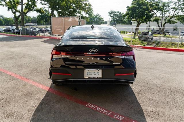 new 2025 Hyundai Elantra car, priced at $23,233