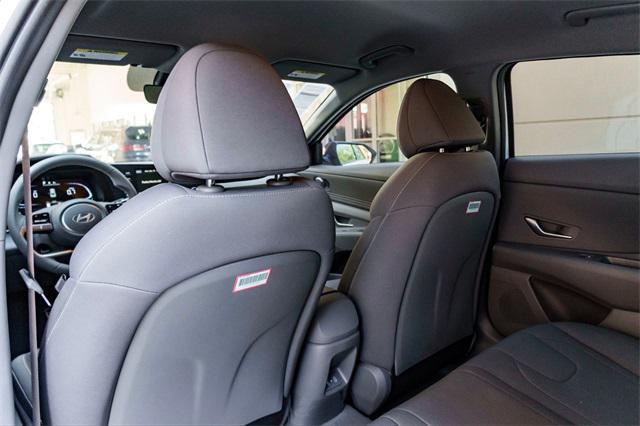 new 2025 Hyundai Elantra car, priced at $24,284